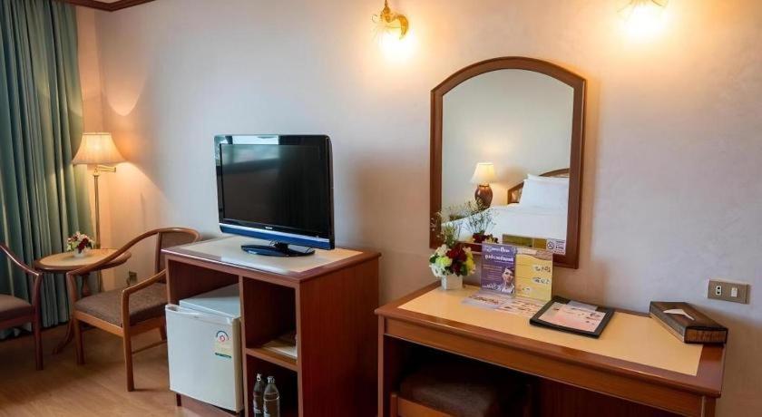 K.P. Grand Hotel Chanthaburi Buitenkant foto
