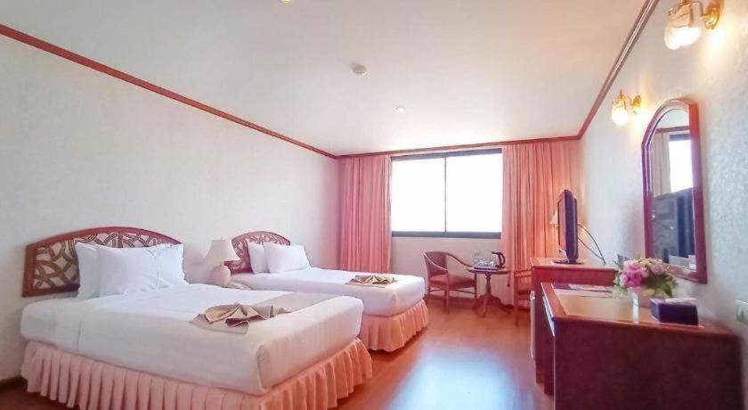 K.P. Grand Hotel Chanthaburi Buitenkant foto
