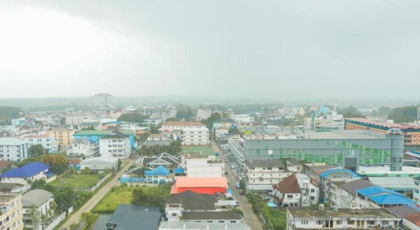 K.P. Grand Hotel Chanthaburi Buitenkant foto