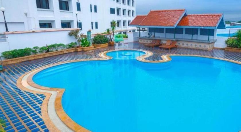 K.P. Grand Hotel Chanthaburi Buitenkant foto